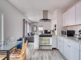 Stay Portland - Spacious & Hip 1BR with All Access to NE Portland