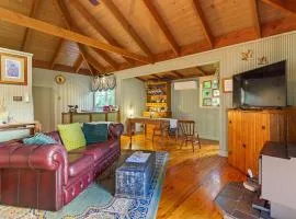 StayAU Windsong Cottage Idyllic Getaway Dandenong