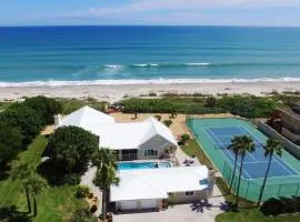 Golden Sands Emerald - Florida's Best - ALL Private Beachfront Estate with TENNIS-PICKLEBALL Court, Pool, Spa