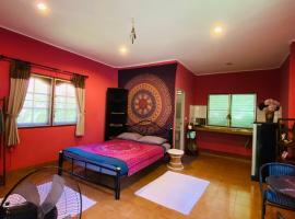 Mandala bungalow at Ya Nui beach, hotel in Rawai Beach