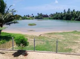 Crush river villa hikkaduwa
