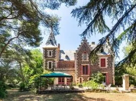 Un château pour vos vacances ? (10min/plage)