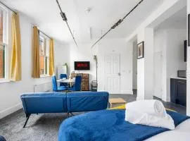 Trendy Studio Hideaway in Birmingham Jewellery Quarter