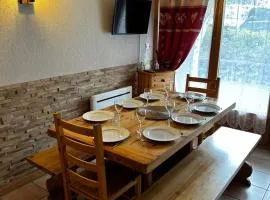 Charmant appartement 6-8 personnes au cœur du village à proximité lac et pistes de ski