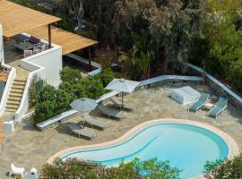 Villa Orea Beachfront by Mykonos Mood, hotel in Kalafatis