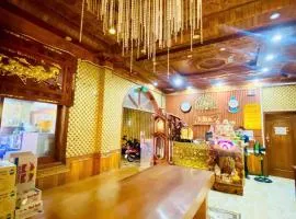 hotel NGỌC QUÍ