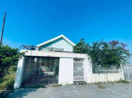 Ao house, hotel in Ðồng Hới