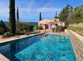 Aux trois Cyprès Salernes en Provence