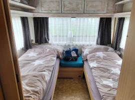 Dani's Wohnwagen B&B, bed and breakfast v destinaci Ramsen