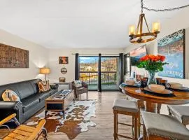 Stylish 1BR Free Attraction Tix Views!