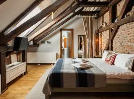 Wood House Republicii