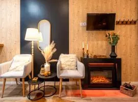 Le Nid Douillet, Center, Jacuzzi, Sensory Shower