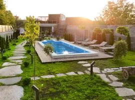 Garden Hills