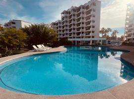 Coastal Getaway on Sandy Beach D502 Casa Blanca, hotel v destinaci Puerto Peñasco