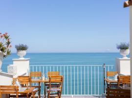 Casanova Rooms and Apartment to Rent, hotel di Cefalù