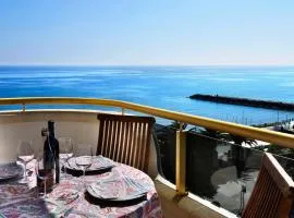 Sitges Apartamente frente al mar con piscina