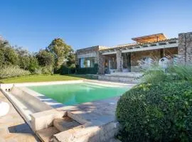 Exclusive Villa in Porto Rotondo with jacuzzipool