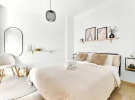 Modern Relax Oasis with Pool, 150m from the Sea