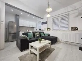 Trendy Modern Loft Luxury Stay in a Stylish Space