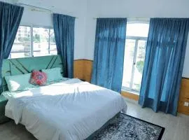 C17 Guest House