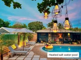2 Bedroom 2 Bath King Suite Heated Private Pool