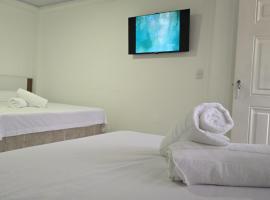 Hotel Valle del Café - Habitación 3 Grupo con 2 Camas, ξενοδοχείο σε Sevilla