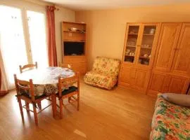 Appartement centre Luchon, balcon sud, parking - FR-1-313-243