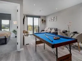 Springwell Suite - City Centre - Balcony & Pool Table - 3 Bed