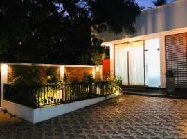 one love safari bungalow