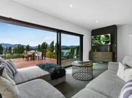 The Lookout - Lake Views