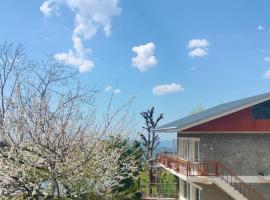 Fursatghar Aangan Studio Apartment, hotel v destinaci Bir