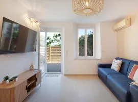 Studio avec Terrasse et piscine