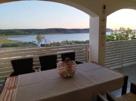 Casa Mare Rtina Terrasse Meerblick OG, hotel v destinaci Rtina