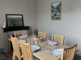 Appartement Le feron, Hotel in Vic-sur-Cère