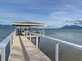 Waterfront Home - Private dock Pickleball BBQ home