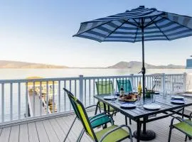 Waterfront Home - Private dock Pickleball BBQ home
