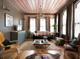 Tastefully decorated house in Old city - Rose