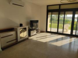 3bedroom chalet swan lake north coast-388A, Hotel in Zāwiyat al ‘Awwāmah