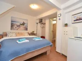 Sailor House