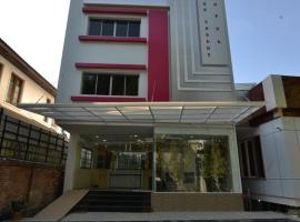 Serene Valley Hotel, hotel de 3 estrellas en Yangón
