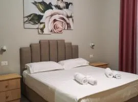 Oaz Guest House Durres