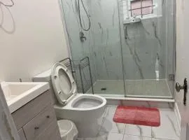 Quiet Budget Room Easy Transit North York