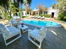 Stylish Ibiza Villa Near Beaches Private Pool & Lush Garden