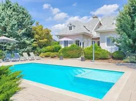 no 74 Villa Betty with swimming pool