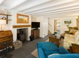 NEW Moreton Cottage Central Garden Pass The Keys