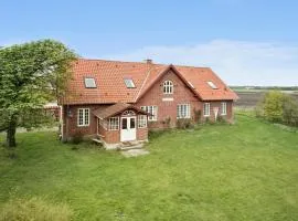 5 Bedroom Lovely Home In Bøvlingbjerg