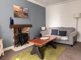 Seaforth Cottage -Dog friendly, Historical Fishertown, central location
