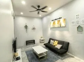 32 Homestay