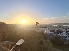 Joli appartement 2 chambres avec vue sur le Tage à Algés