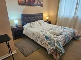 Machali Hermosa habitacion con baño privado y compartido WiFi y estacionamiento gratis